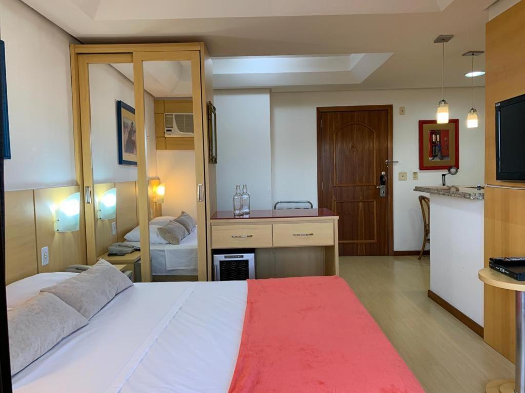 Apartamento Beverly Hills Studio ปอร์โตอัลเลเกร ภายนอก รูปภาพ